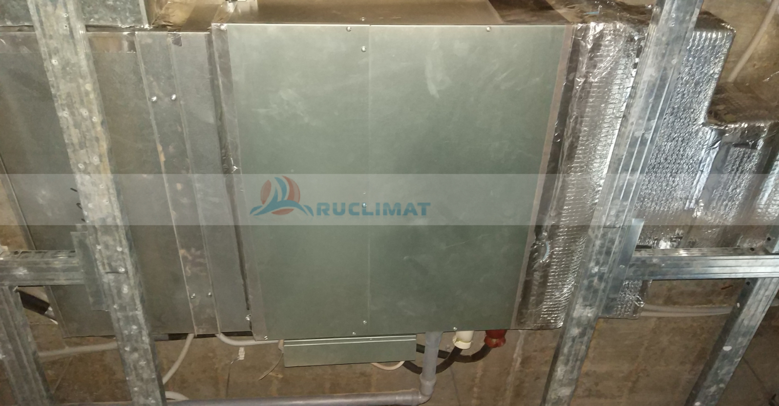 Монтаж канального кондиционера Mitsubishi Electric SEZ-KD35 VAQ Монтаж канального кондиционера